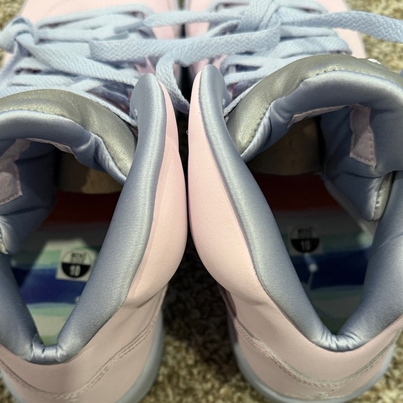 Air Jordan 5 “Easter” - Picture 7 of 8